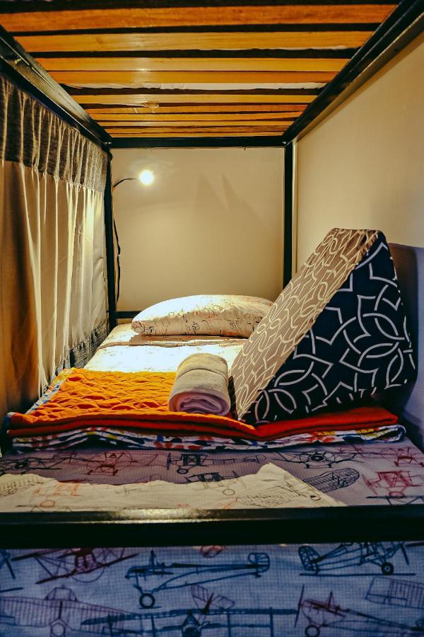 Hostel Metro Floresta Alojamiento Medellín Eksteriør bilde