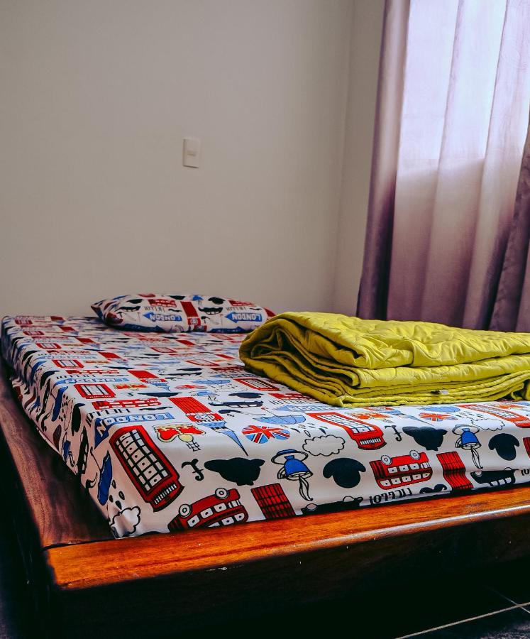 Hostel Metro Floresta Alojamiento Medellín Eksteriør bilde