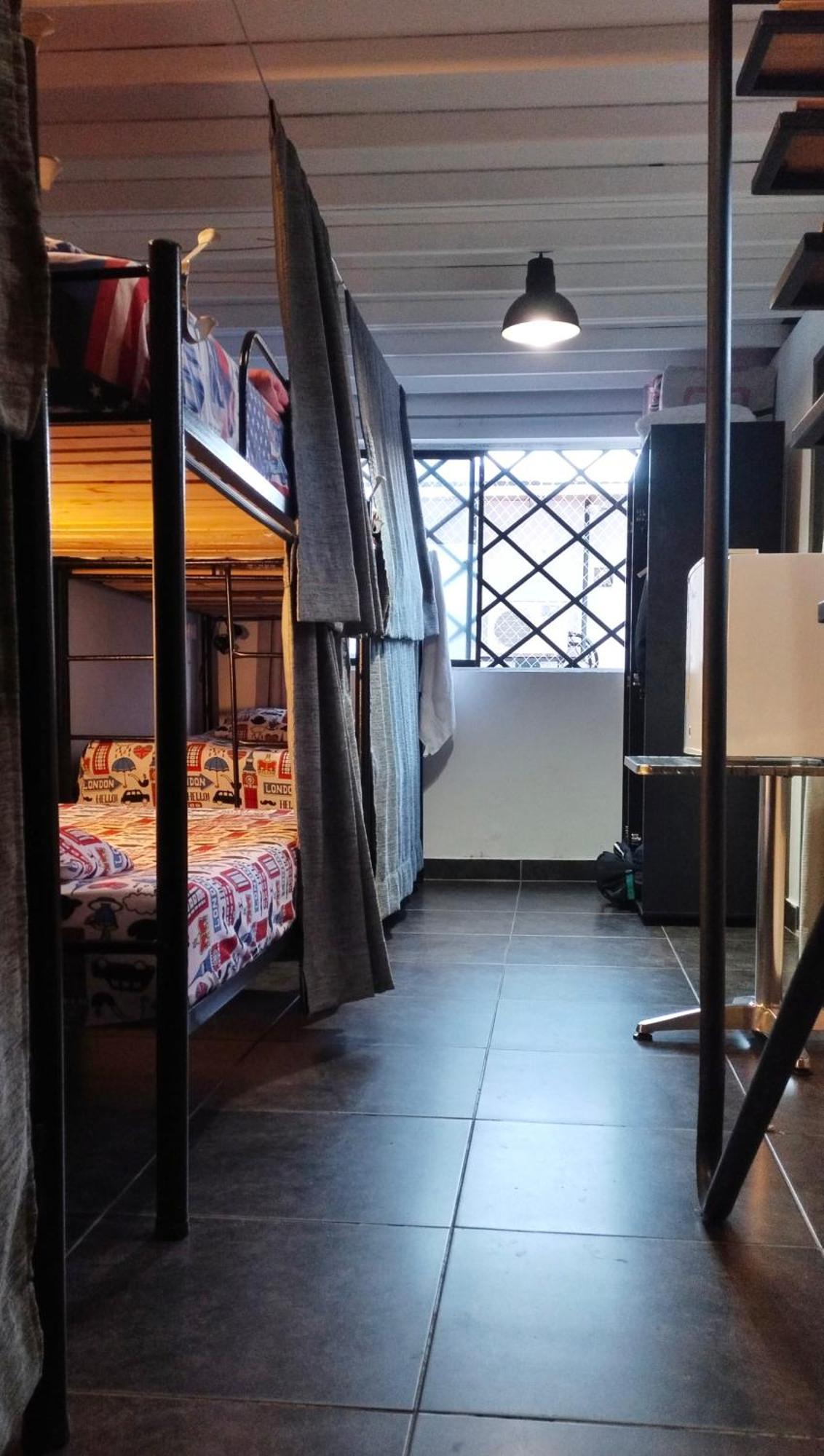 Hostel Metro Floresta Alojamiento Medellín Eksteriør bilde