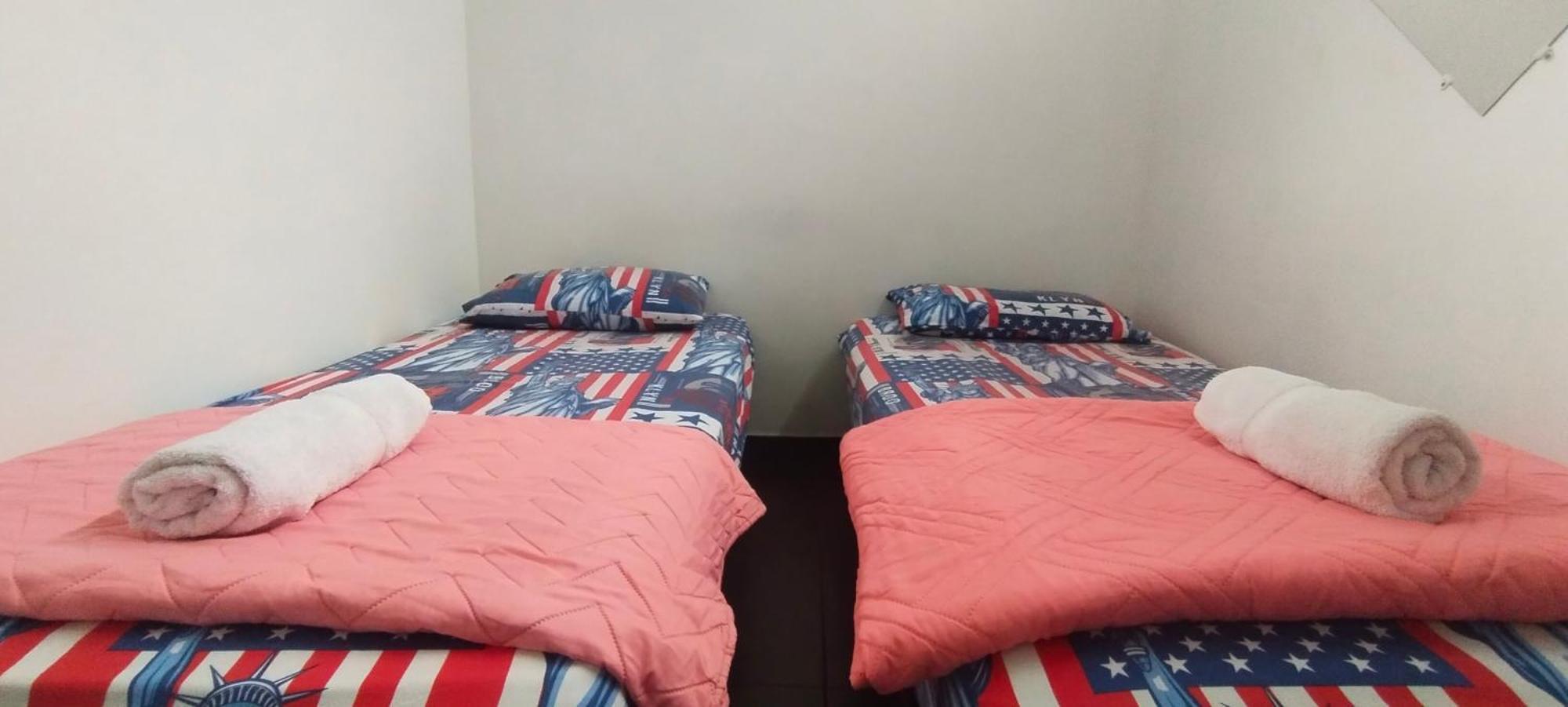 Hostel Metro Floresta Alojamiento Medellín Eksteriør bilde