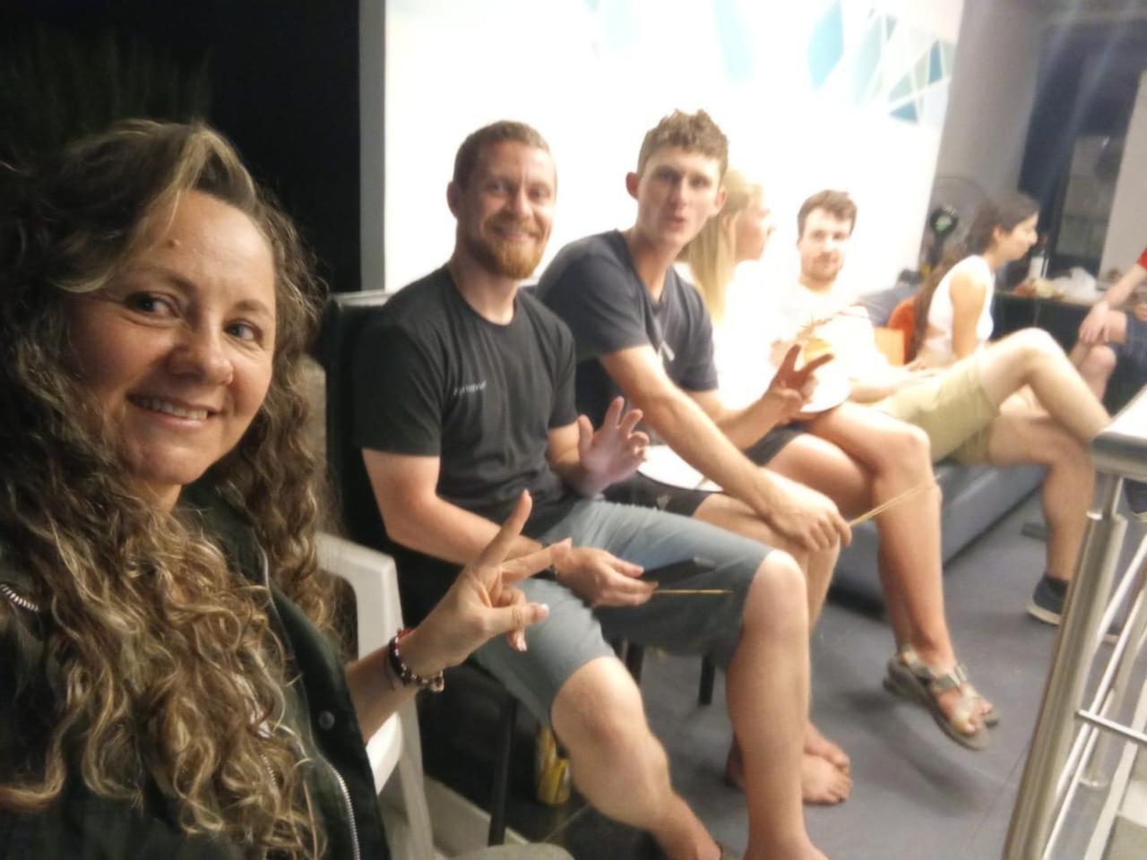 Hostel Metro Floresta Alojamiento Medellín Eksteriør bilde