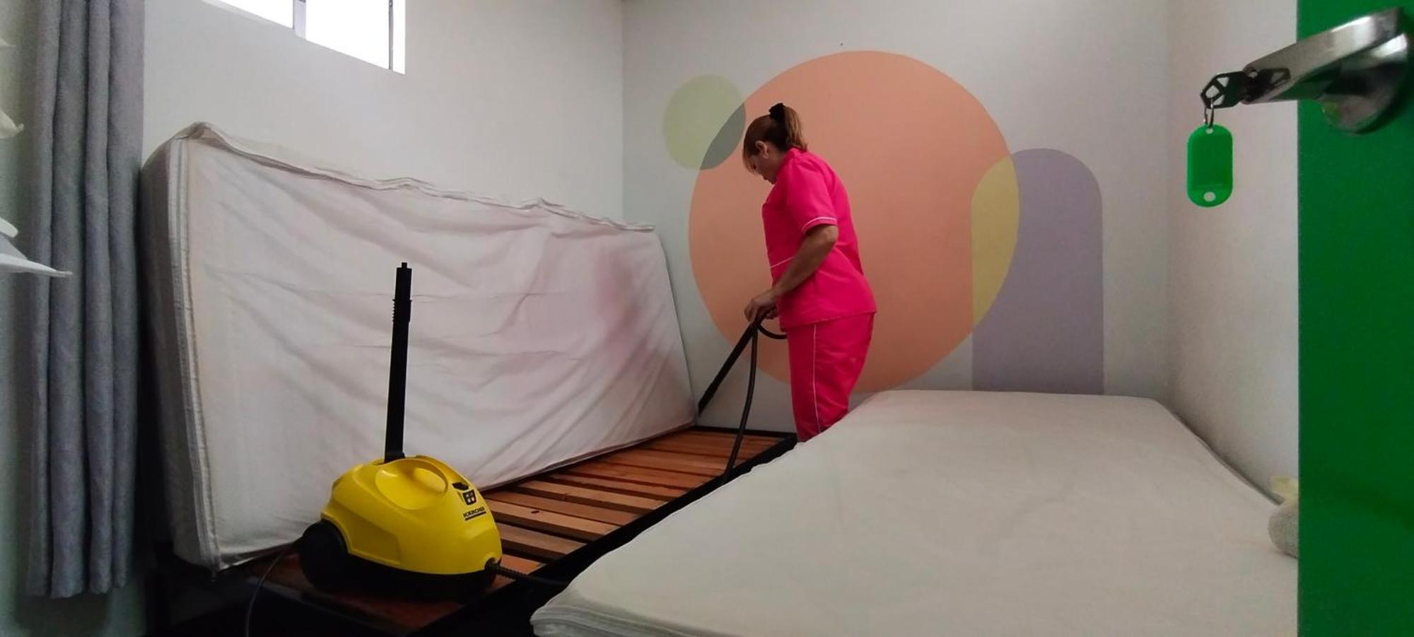 Hostel Metro Floresta Alojamiento Medellín Eksteriør bilde
