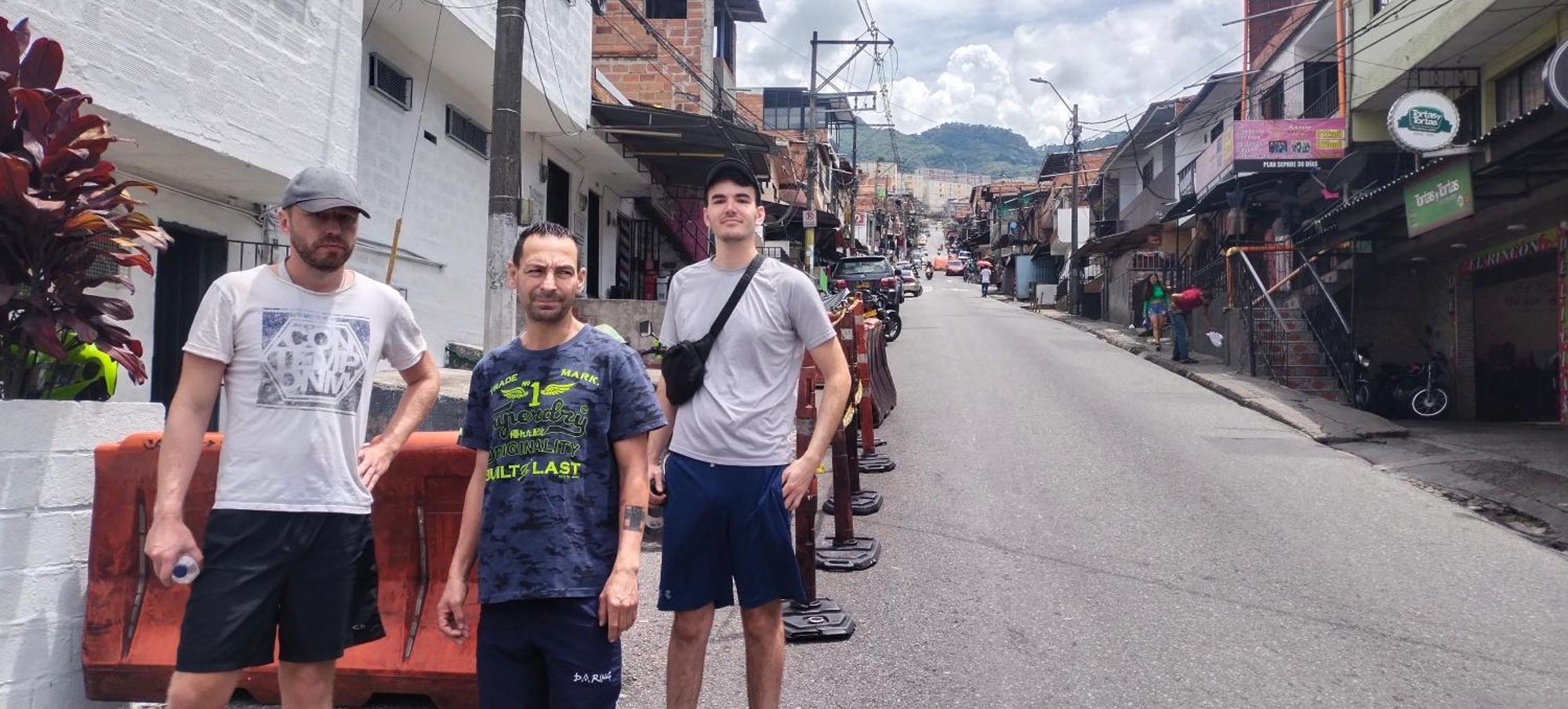 Hostel Metro Floresta Alojamiento Medellín Eksteriør bilde