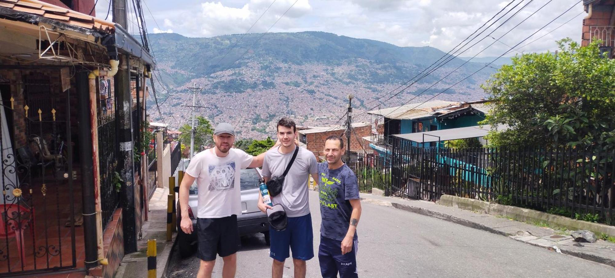 Hostel Metro Floresta Alojamiento Medellín Eksteriør bilde