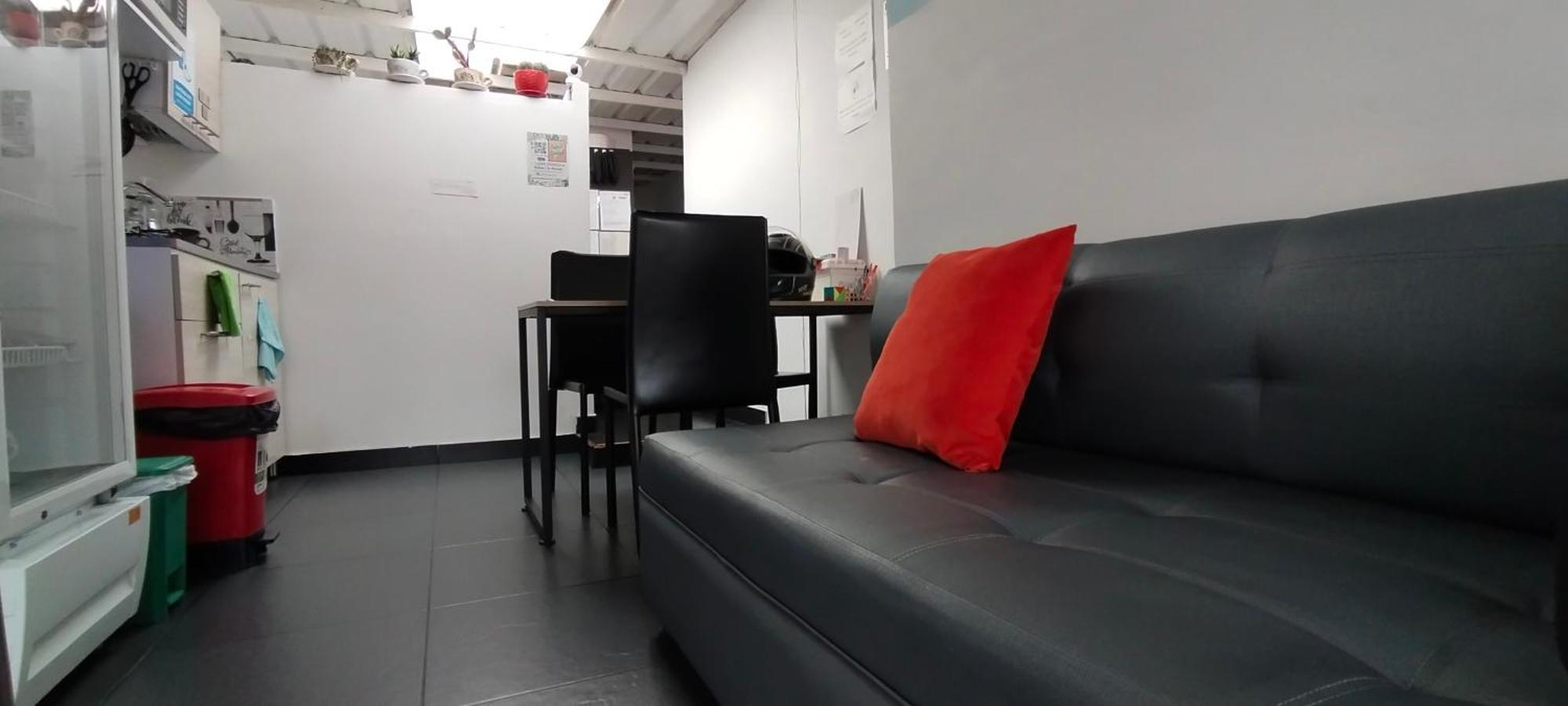 Hostel Metro Floresta Alojamiento Medellín Eksteriør bilde